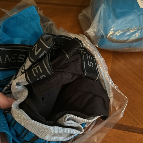 Brand New Men’s Hanes Cotton Boxer Briefs (2 6-Packs) - Picture 2 of 5